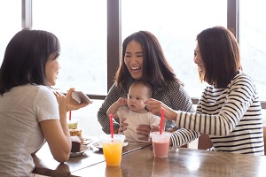 How to eat out when your baby is starting on solid foods