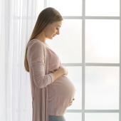 pregnant woman talking