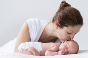Breastfeeding in your baby’s first few days