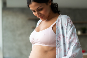 How to choose a maternity bra - 4 key things to consider