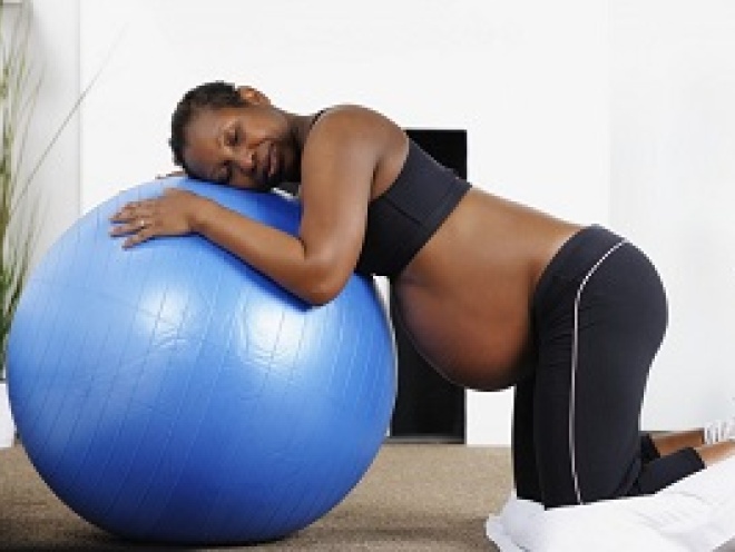 Labour pain relief: birthing ball