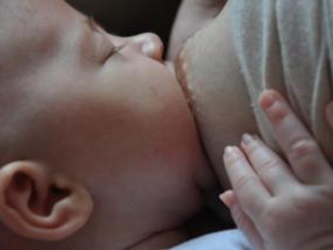 breastfeeding baby 