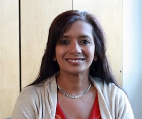 Suzy, Antenatal course leader