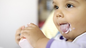 baby feeding self yogurt