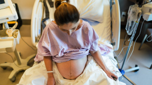 Pregnant person receiving remifentanil in labour